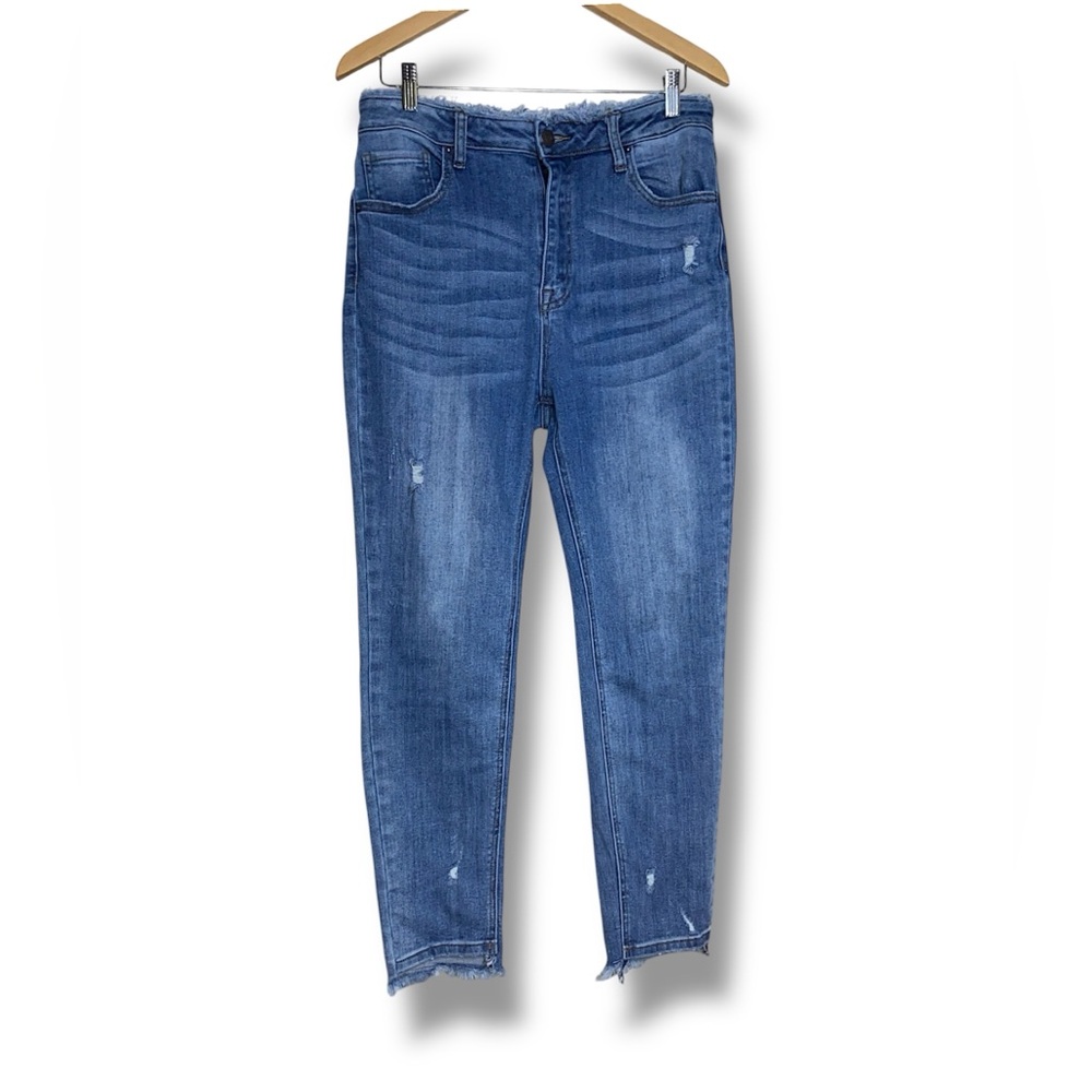 Risen High-Rise Raw frayed Hem Distressed Jeans